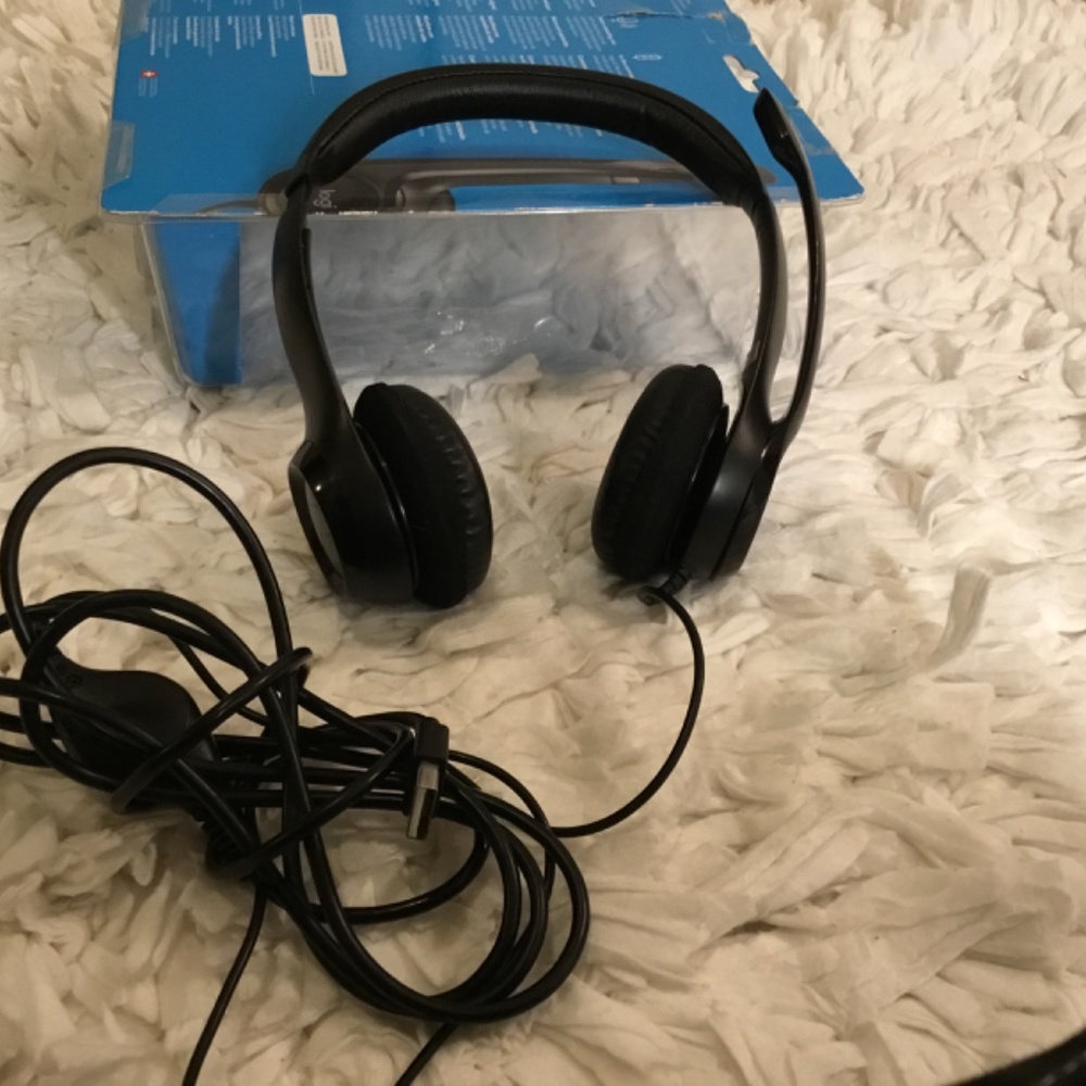 Logitech H390 USB Headset - Picture 4 of 6